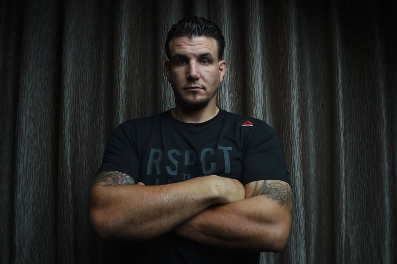 Frank Mir won the UFC Heavyweight title under strange circumstances at UFC 48.